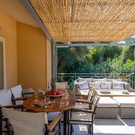 Marilia Lassi Apartment